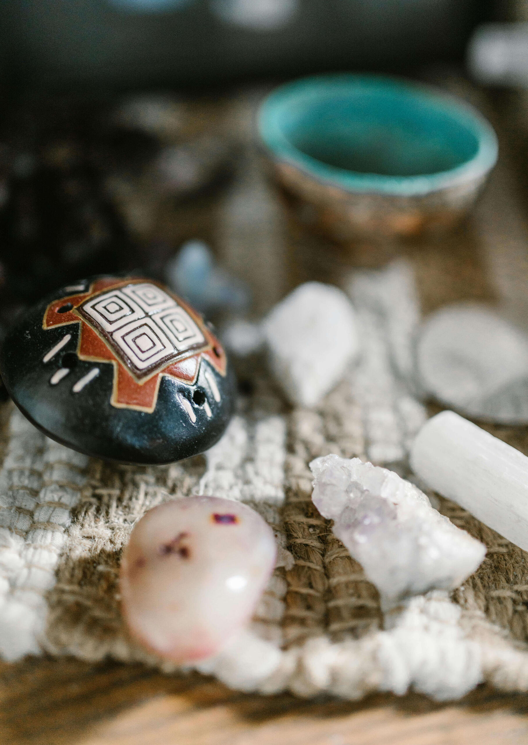 Crystal Healing Practice Crystal healing techniques and crystal energy work for beginner to intermediate level training